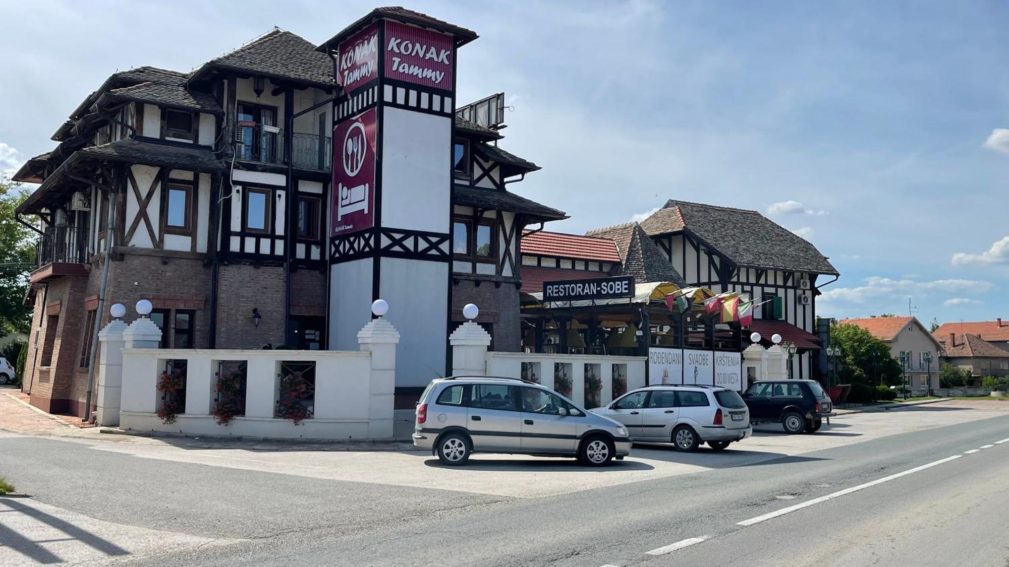 Hotel Konak Tammy Sabac Bagian luar foto