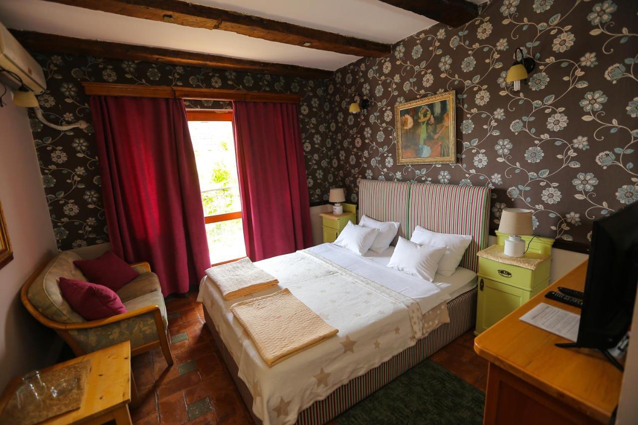 Hotel Konak Tammy Sabac Bagian luar foto